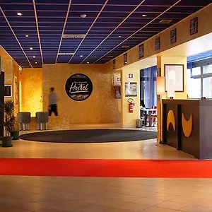 New Generation Chic Sempione Hostel Milan
